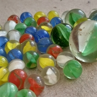 multifarvede-spille-glas-kugler-gamle-glaskugler-gammelt-legetøj